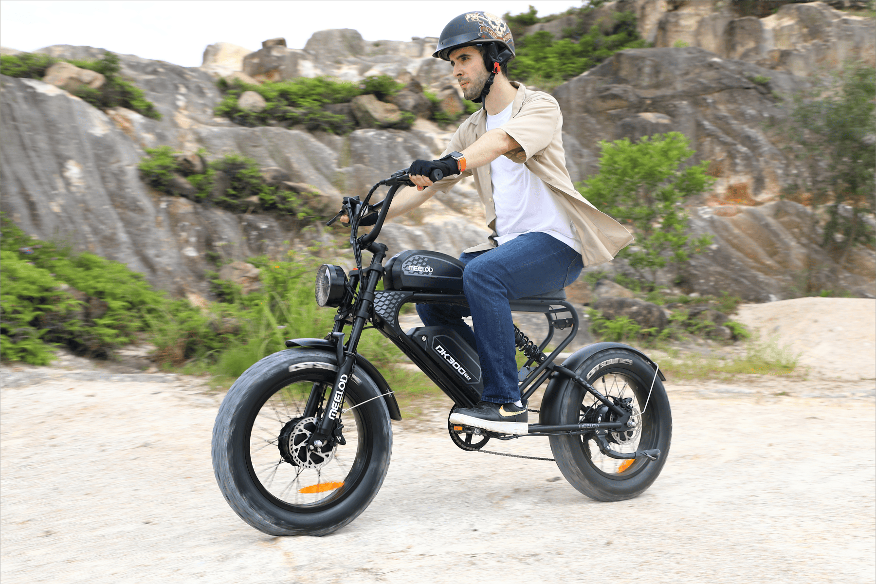 Looking for an Alternative to the SUPER73? Check out MEELOD's Affordable Moped Style Ebikes