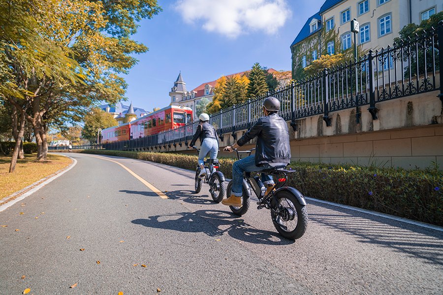 The Uphill Challenge: Can You Go uphill Without Pedaling on an Electric Bike? - MEELOD